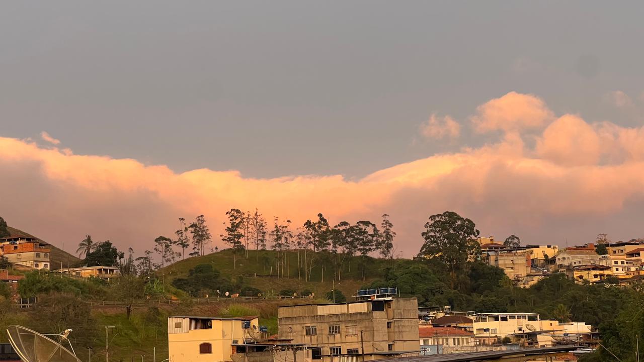 Avanço de frente fria causa possibilidade de chuva a partir desta quarta-feira em Santos Dumont